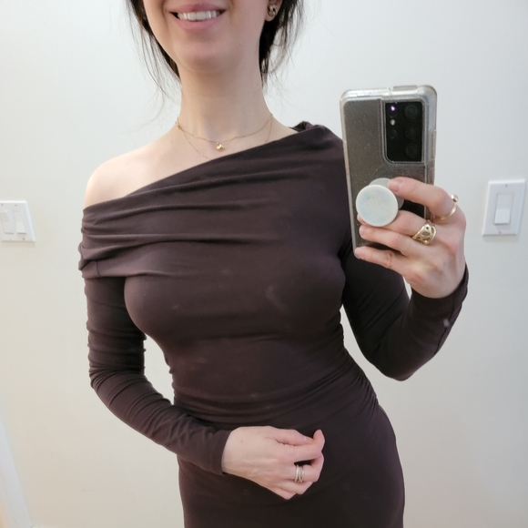 ELEGANT BROWN DRESS - Picture 5 of 6